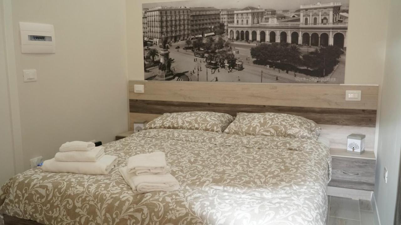 Donna Vicenza Bed & Breakfast Naples Extérieur photo