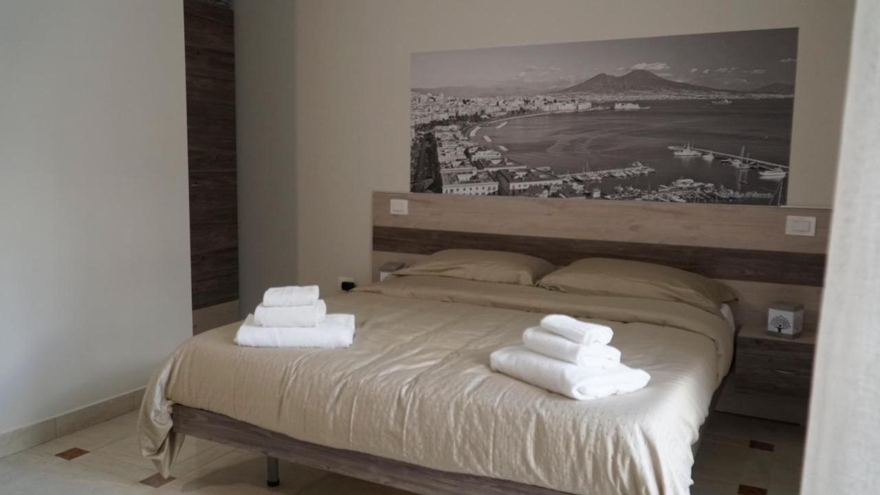 Donna Vicenza Bed & Breakfast Naples Extérieur photo
