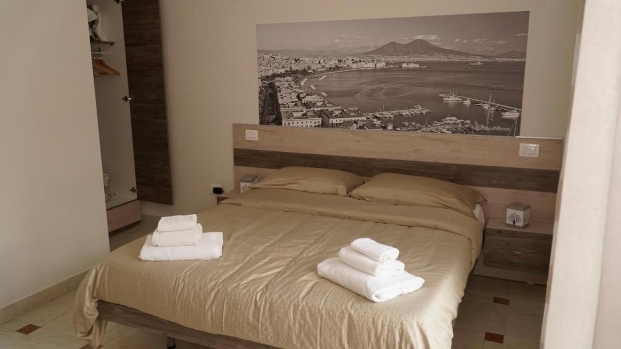 Donna Vicenza Bed & Breakfast Naples Extérieur photo